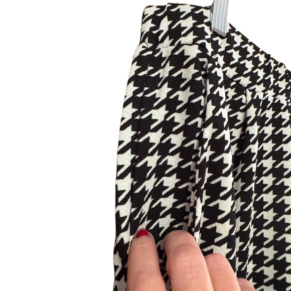 Shein Women’s 14W 1X Curvy Black White Houndstooth Elastic Waist Pants New - Picture 2 of 3